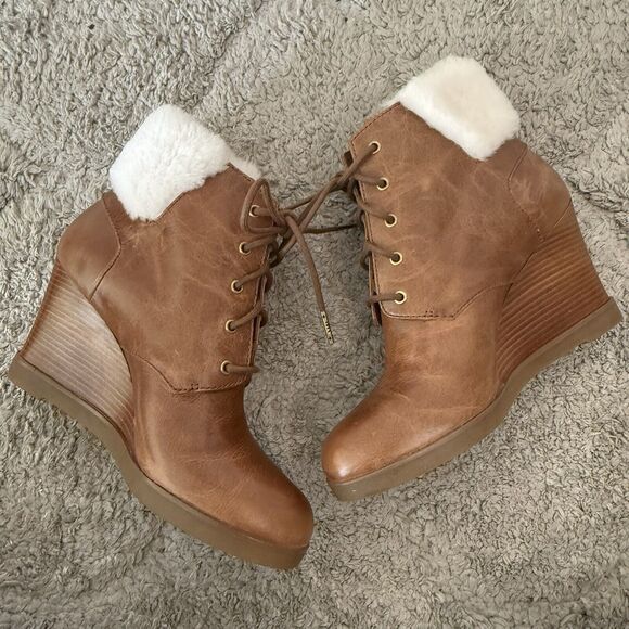 MICHAEL KORS Brown Leather Carrigan Wedge Lace-Up Fur Trim Booties Boots‎ 7M - Picture 8 of 15